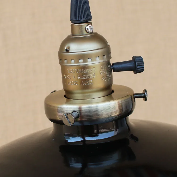 Suspension Industrielle Émaillée