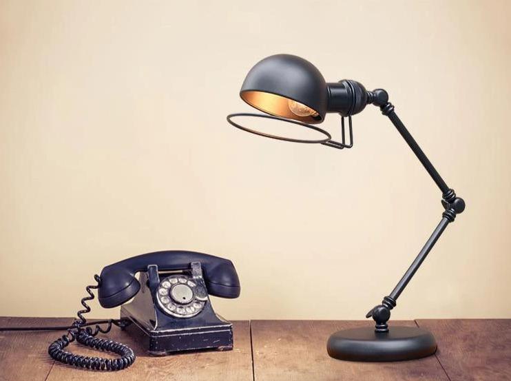 Lampe de Bureau Industrielle en Metal